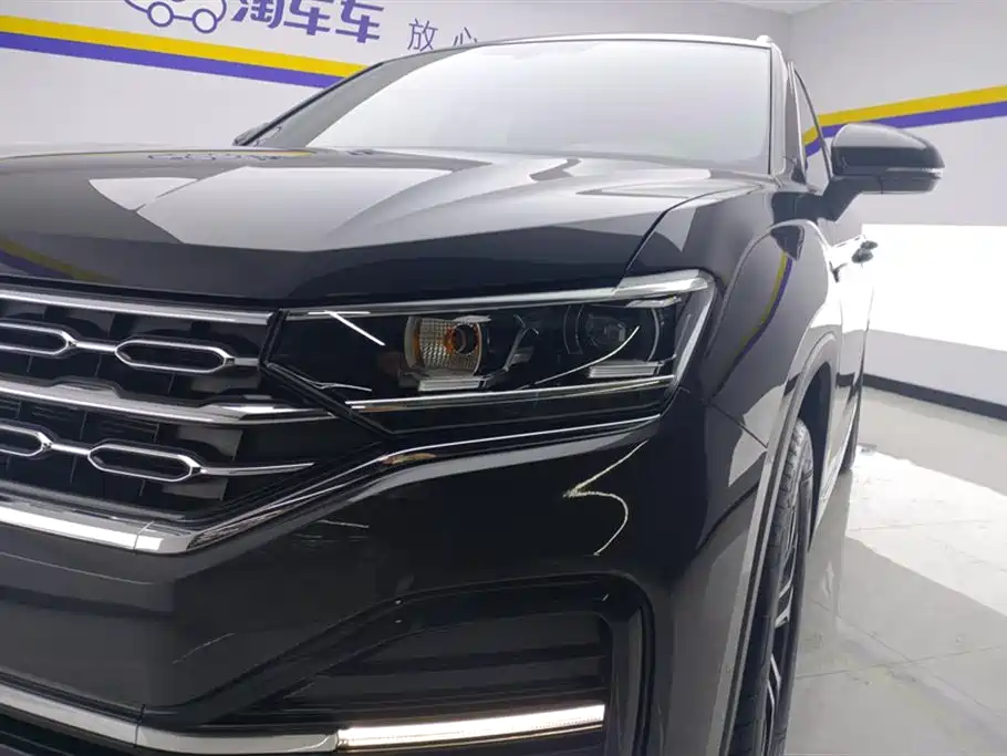 Tayron 380 TSI 4 WD R-Line Connected