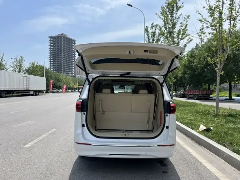 Buick GL8 ES LaCrosse Premium