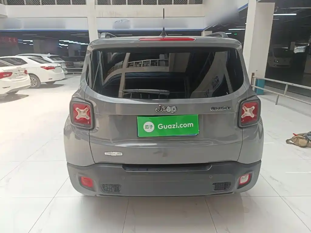 Renegade Connected Large Screen 180 T Auto High Energy