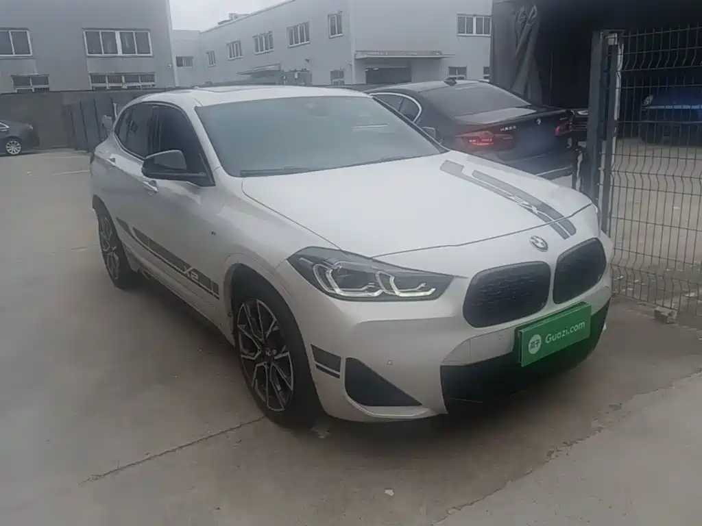 BMW X2 xDrive25 i Night