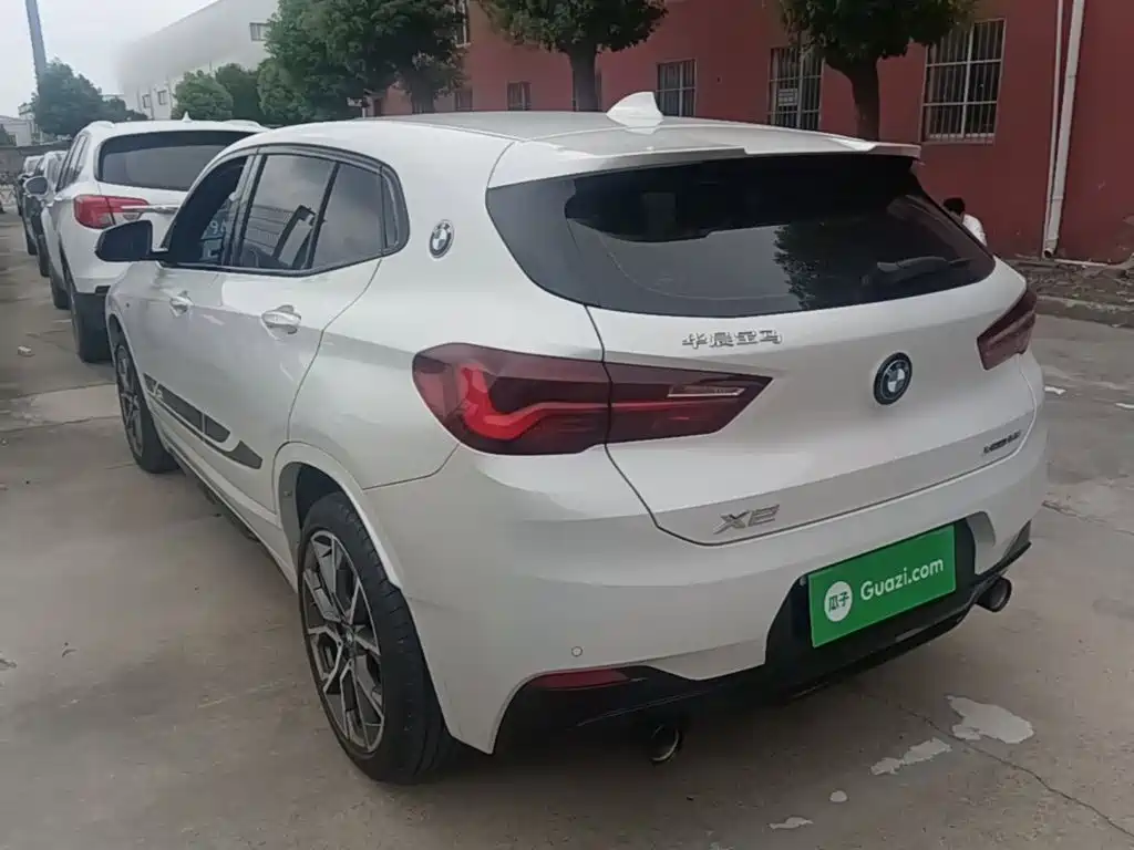 BMW X2 xDrive25 i Night