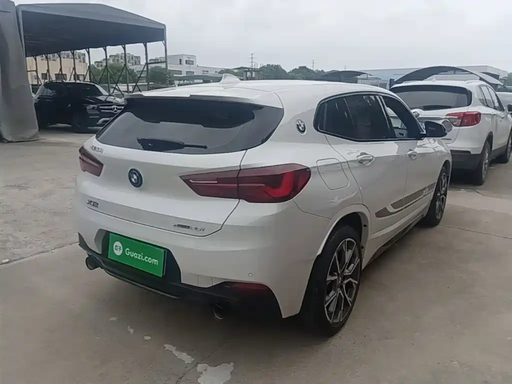 BMW X2 xDrive25 i Night