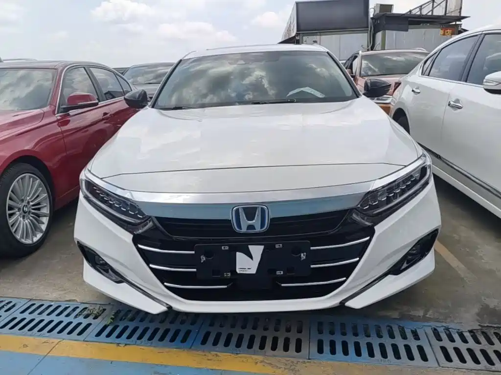 Accord Sharp· Hybrid 2.0 L Sharp Leading