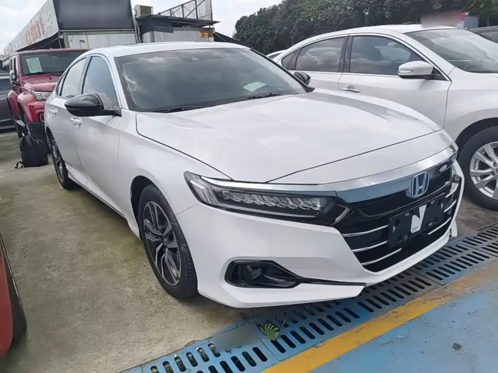 Accord Sharp· Hybrid 2.0 L Sharp Leading