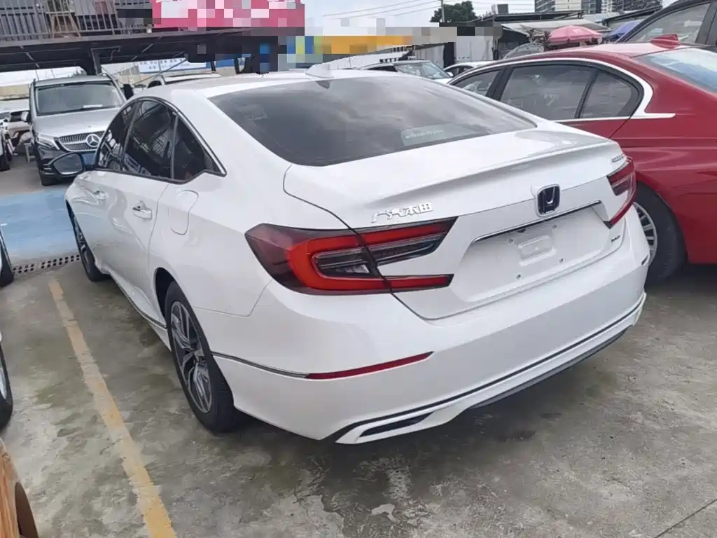 Accord Sharp· Hybrid 2.0 L Sharp Leading