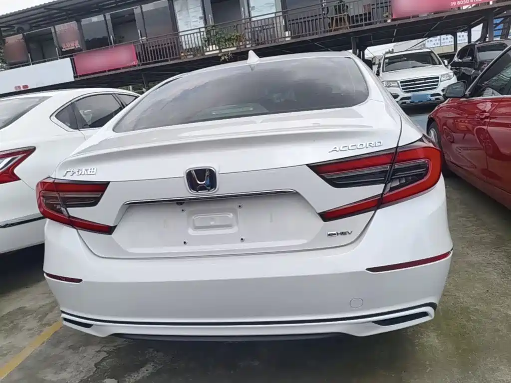 Accord Sharp· Hybrid 2.0 L Sharp Leading