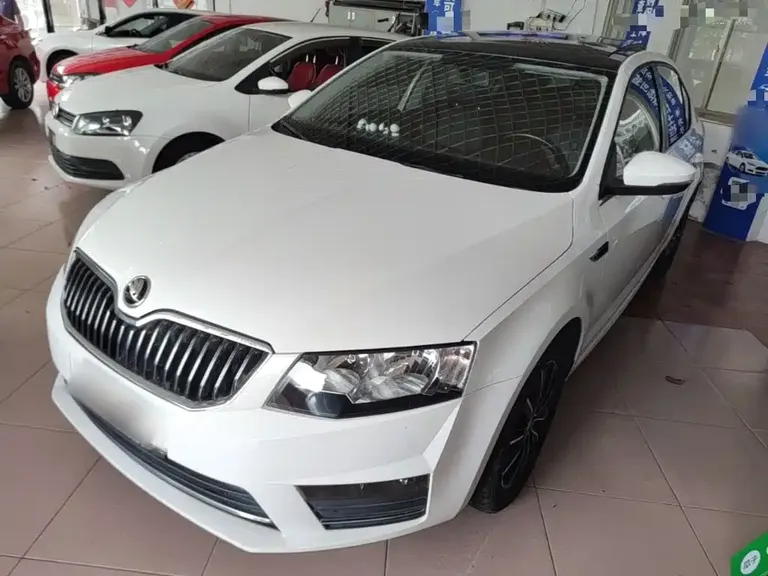 Skoda Octavia 1.6 L Auto Smart Travel
