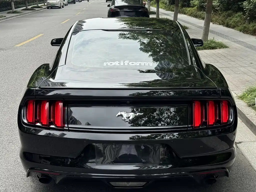 Mustang 2.3 L EcoBoost