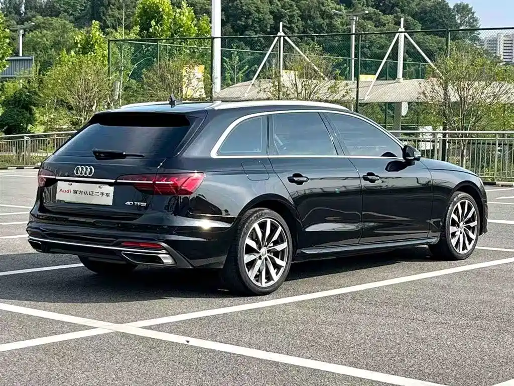 Audi A4 (Import) 奥迪A4进口 2021款 Avant 先锋派 40 TFSI 时尚致雅型