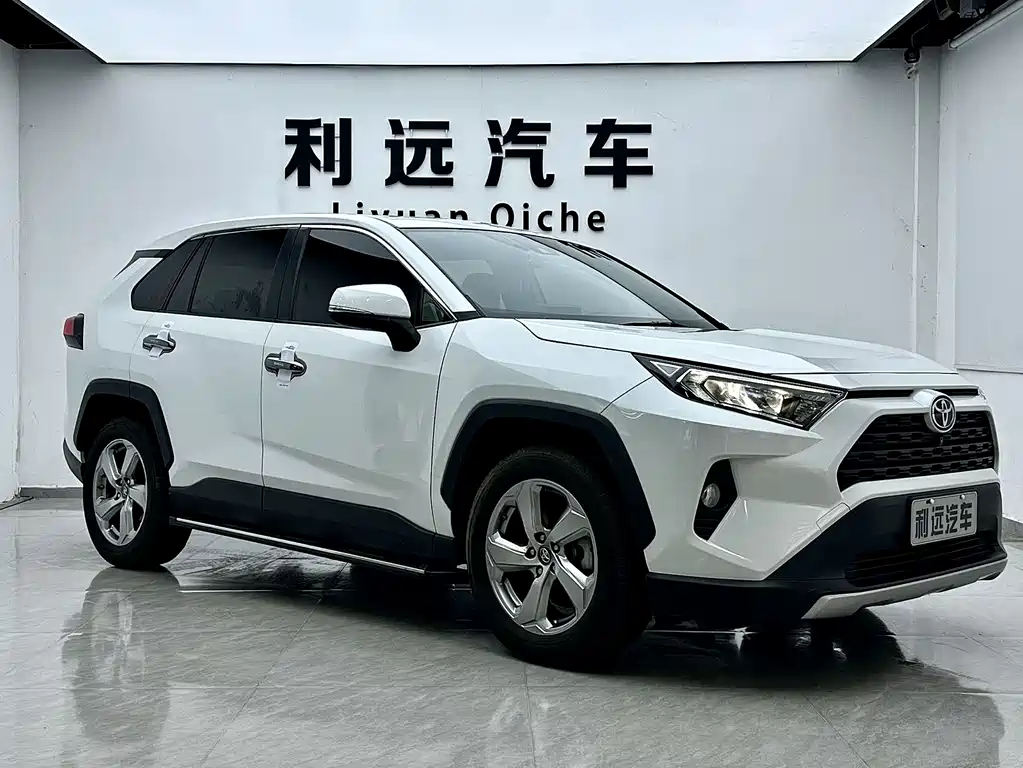RAV4 2.0 L CVT 2 WD Style