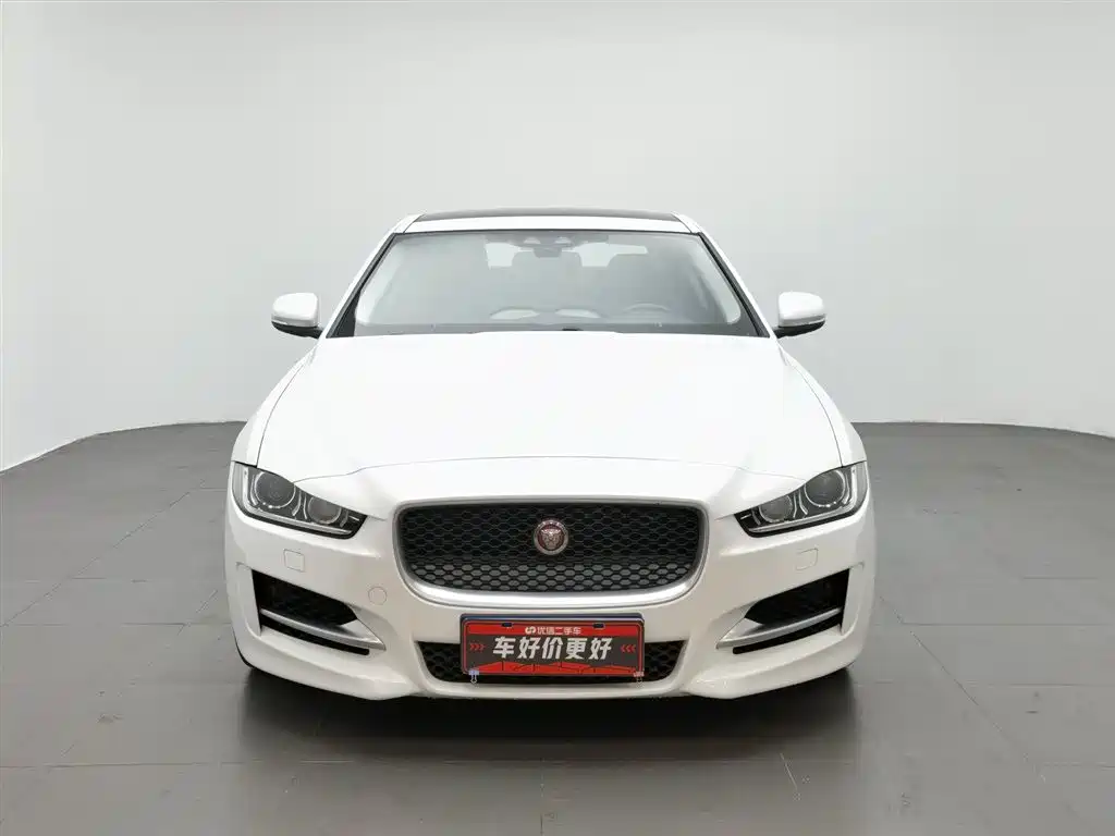 Jaguar XE 2.0 T 200 PS R-Sport