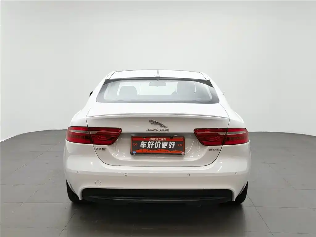 Jaguar XE 2.0 T 200 PS R-Sport