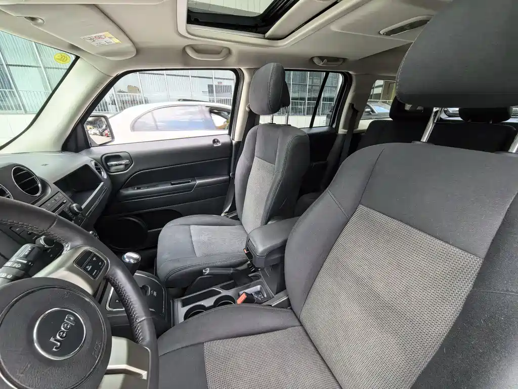 Patriot 2.4 L Sport