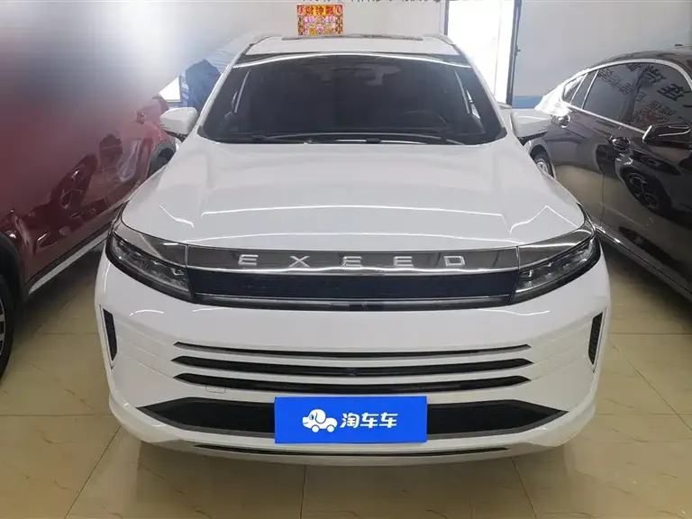 Exeed Zhuifeng 星途追风 2022款 凡尔赛版 1.6 T DCT御风行版
