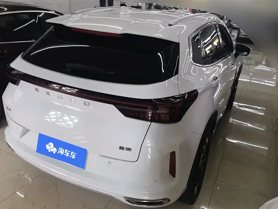 Exeed Zhuifeng 星途追风 2022款 凡尔赛版 1.6 T DCT御风行版