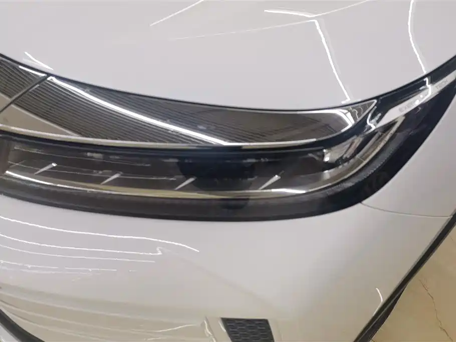 Exeed Zhuifeng 星途追风 2022款 凡尔赛版 1.6 T DCT御风行版
