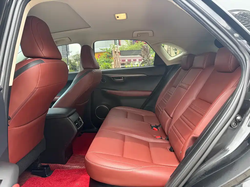 Lexus NX 200 t AWD Sharp Style