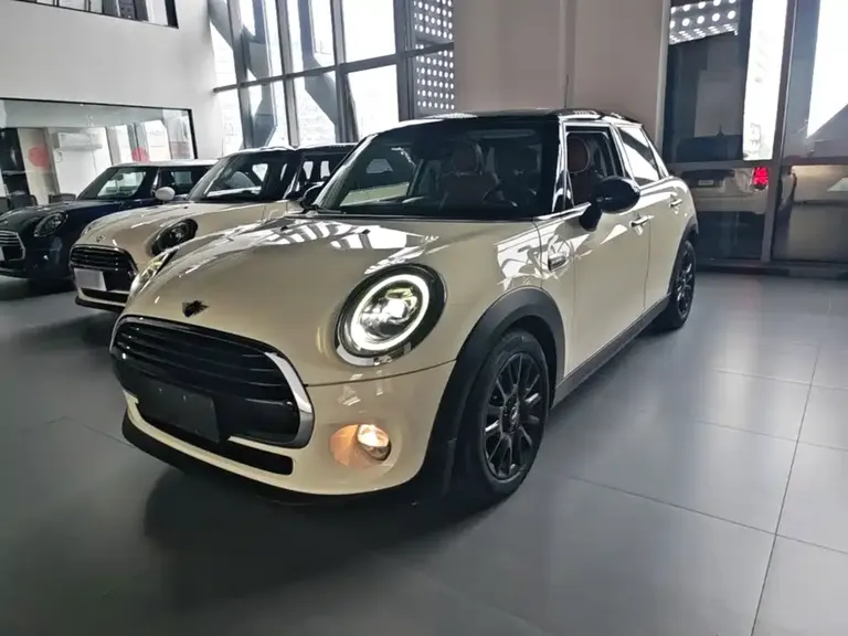 MINI 1.5 T COOPER Classic 5-door