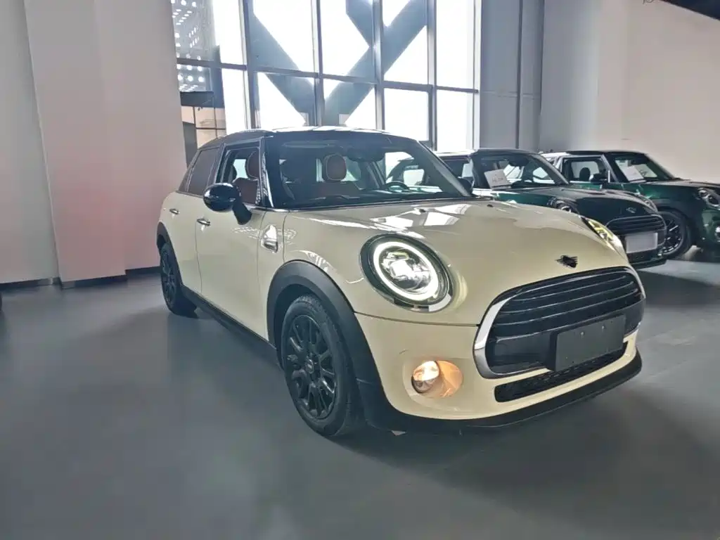 MINI 1.5 T COOPER Classic 5-door