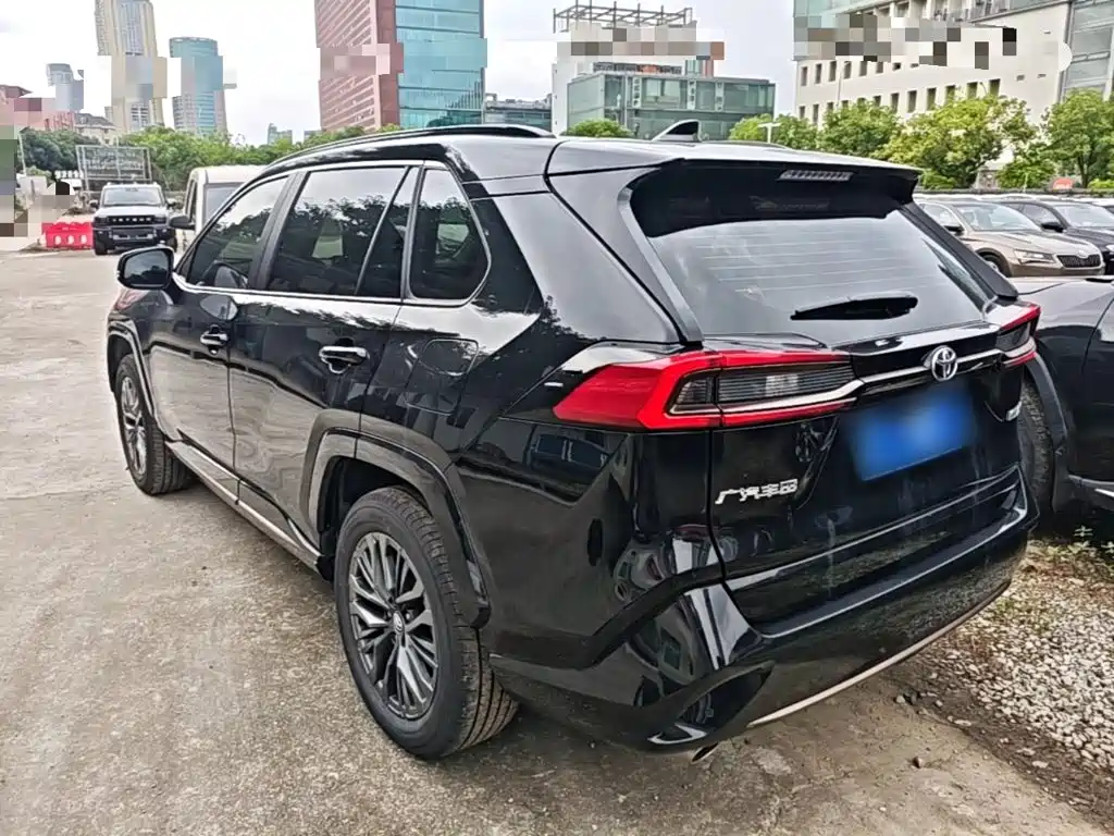 Wildlander 2.0 L CVT 2 WD Luxury PLUS