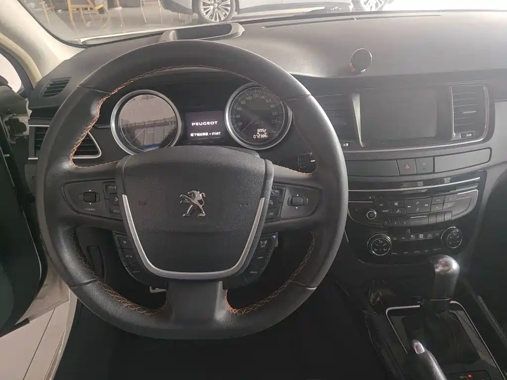 Peugeot 508 2.3 L Roland · Garros