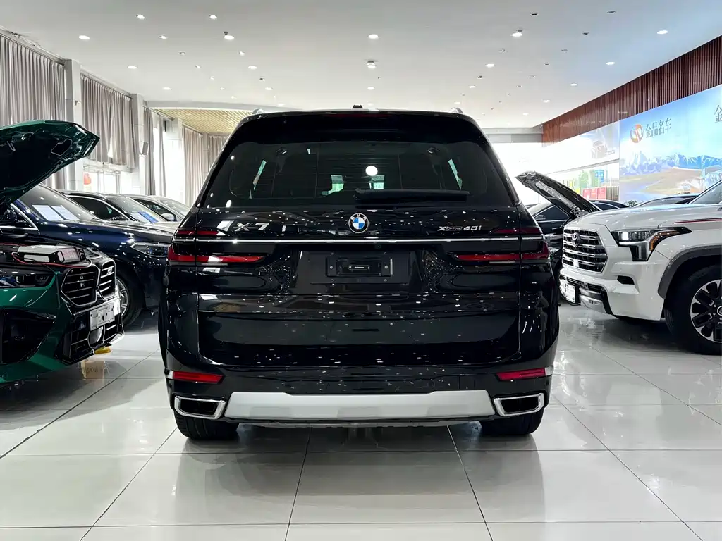 BMW X7 xDrive40 i Leading Luxury Package