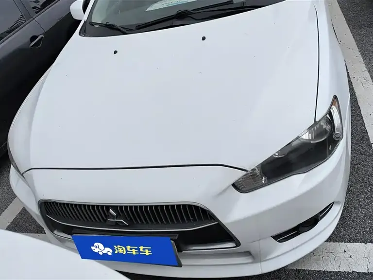 Mitsubishi Lancer EX 翼神 2014款 竞速版 1.8 L CVT舒适型