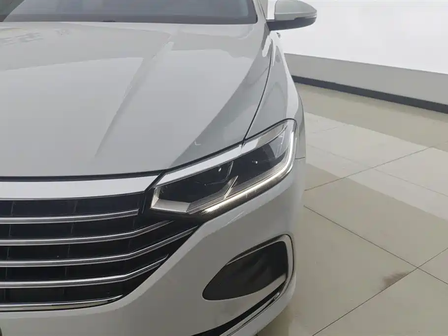 Lavida 280 TSI DSG Manyi
