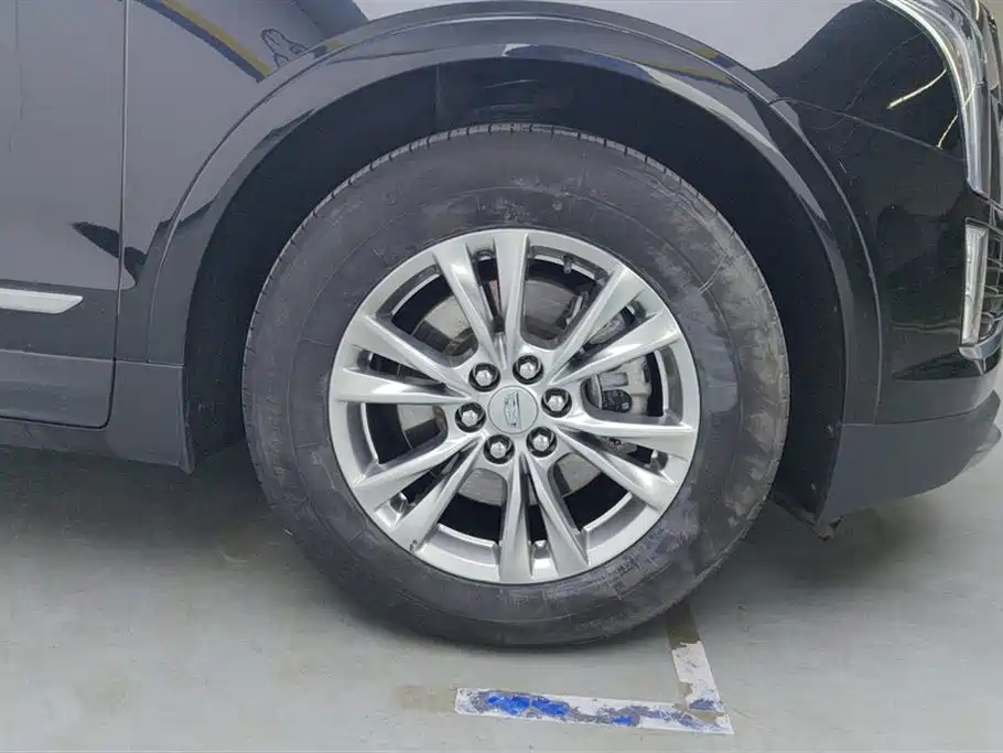 Cadillac XT5 2.0 T 2 WD Luxury