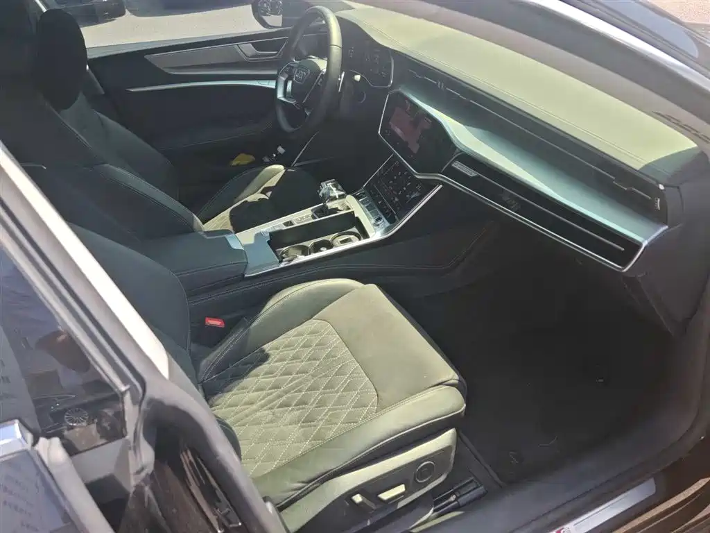Audi A7 L 45 TFSI quattro Luxury Enjoyment