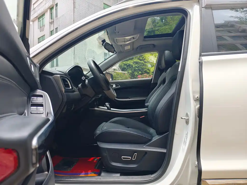 Tiggo 8 1.5 TCI Auto Luxury 5-seat