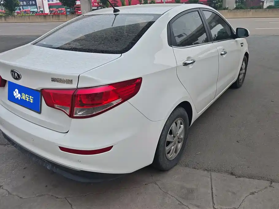 Kia K2 Sedan 1.4 L AT GLS