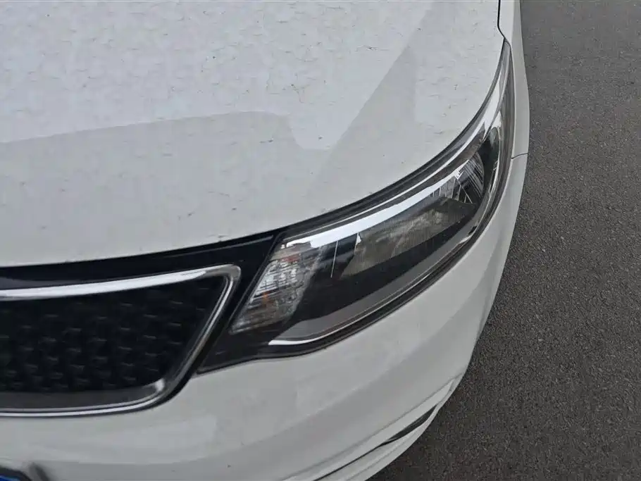 Kia K2 Sedan 1.4 L AT GLS