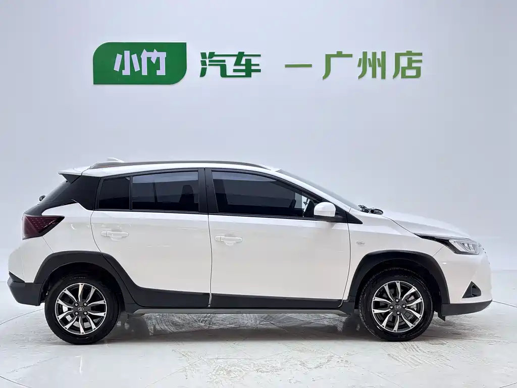 YARiS L Zhixuan Zhixuan X 1.5 L CVT Luxury PLUS