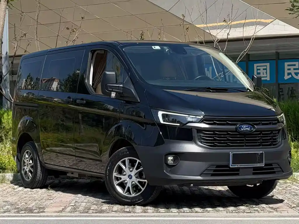 Transit 2.0 T Gasoline Auto Multi-purpose Commercial SWB Low Roof 5 6-seat