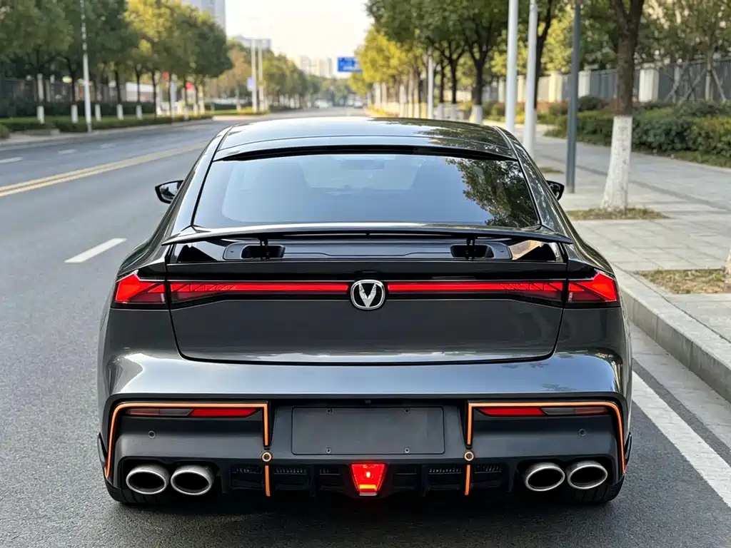 Changan UNI-V 2.0 T Sharp Speed