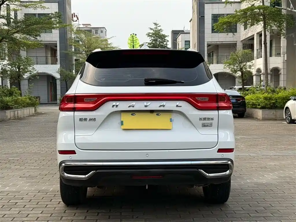 Haval M6 PLUS 1.5 T DCT Elite Connected