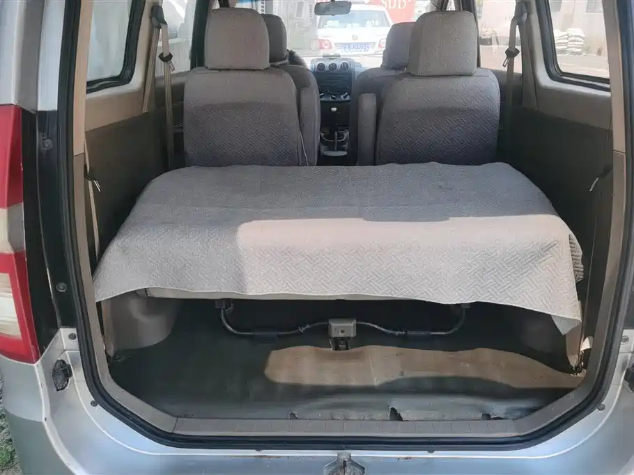 Wuling Hongguang 1.2 L Standard CN-IV