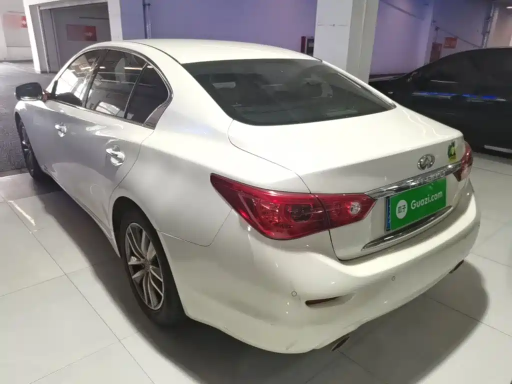 Infiniti Q50 L 2.0 T Joy