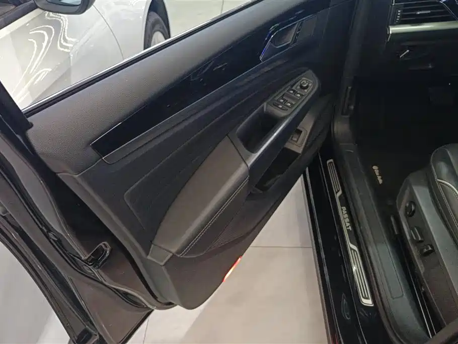 Passat 330 TSI Starry Sky Elite