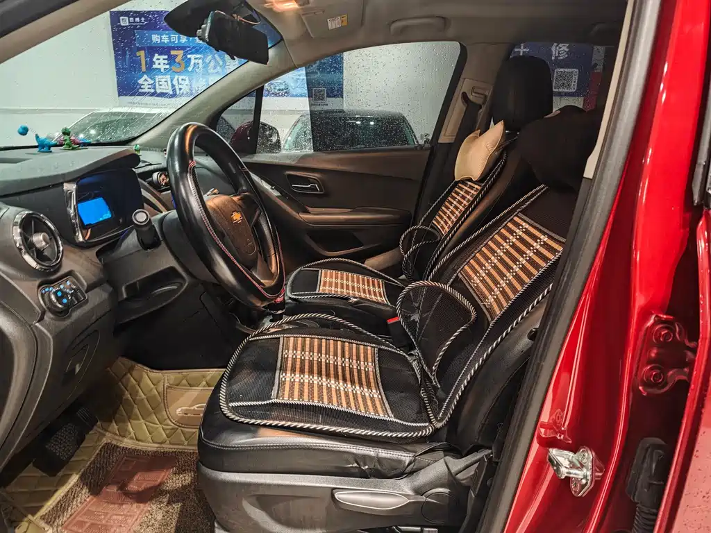 Tracker 1.4 T Auto 2 WD Comfort