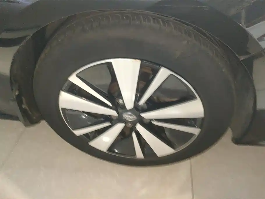 Teana 2.0 L XL Comfort