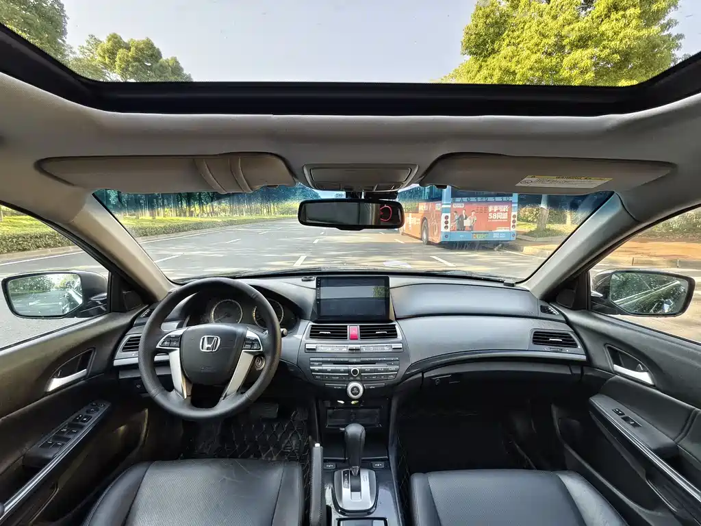 Accord 2.0 L SE