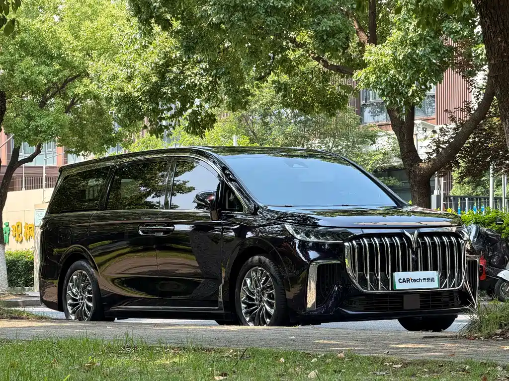 Voyah Dreamer PHEV Ultra Long Range Flagship