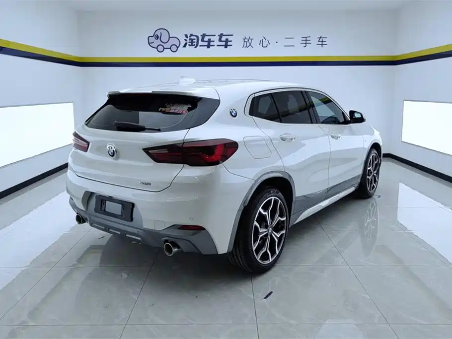 BMW X2 sDrive25 i Premium M Offroad Package