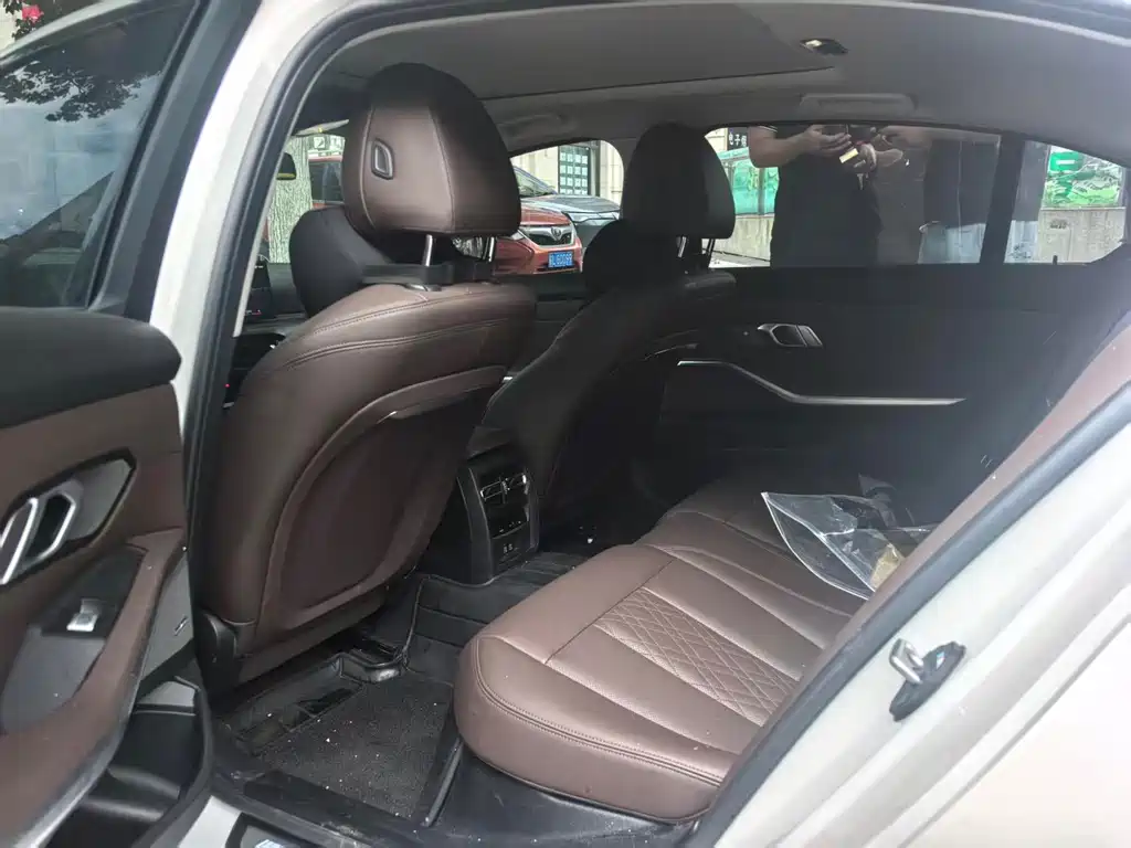 BMW 3 Series 330 Li M Sport Night Package