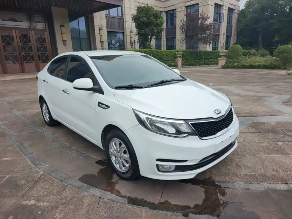 Kia K2 Sedan 1.4 L AT GLS