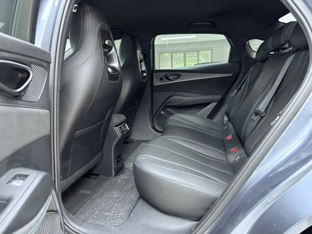 Seal 06 DM-i Smart Drive 80 KM Luxury