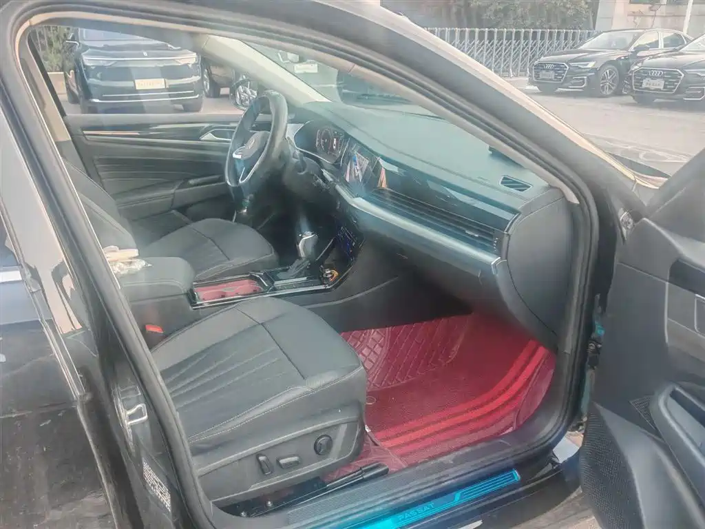 Passat Outstanding 380 TSI Starry Sky Dragon