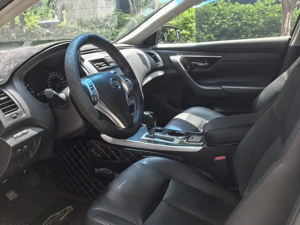 Teana 2.0 L XL Smart Progress